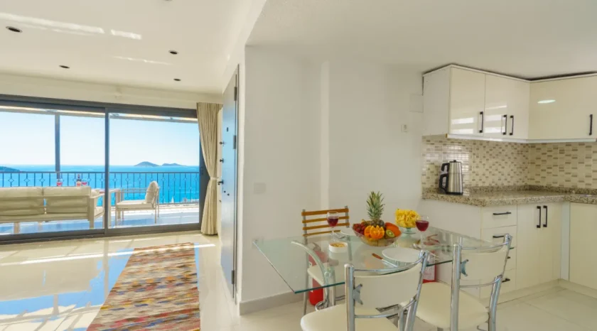 Gul Suite 10