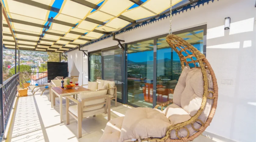 Gul Suite 16