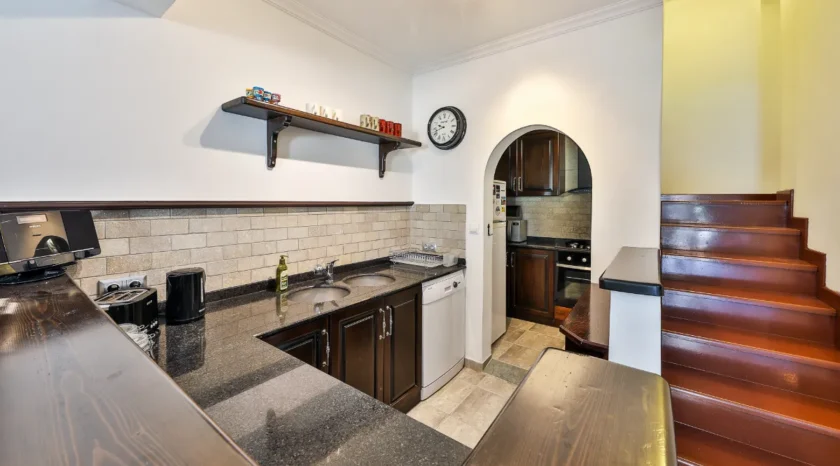 Old Toen Residence 16