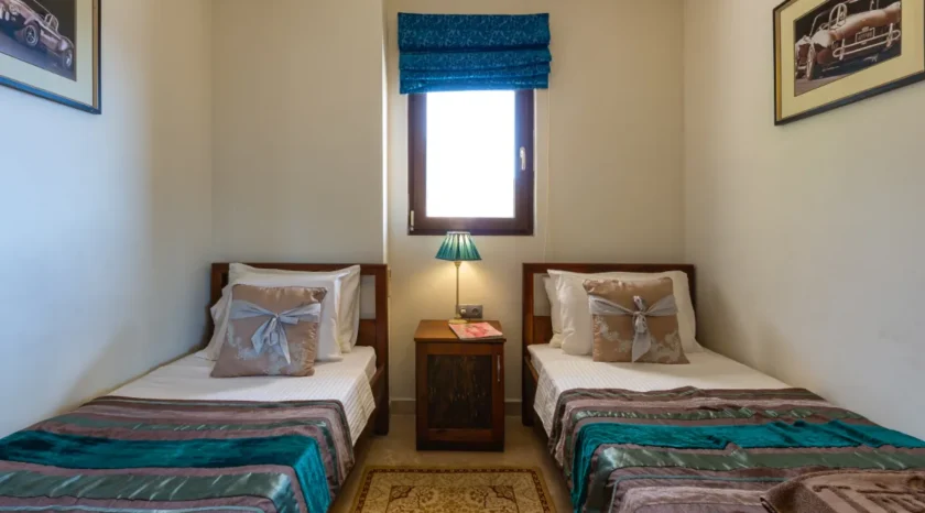 chocolate_blues_truffle_apartments-12