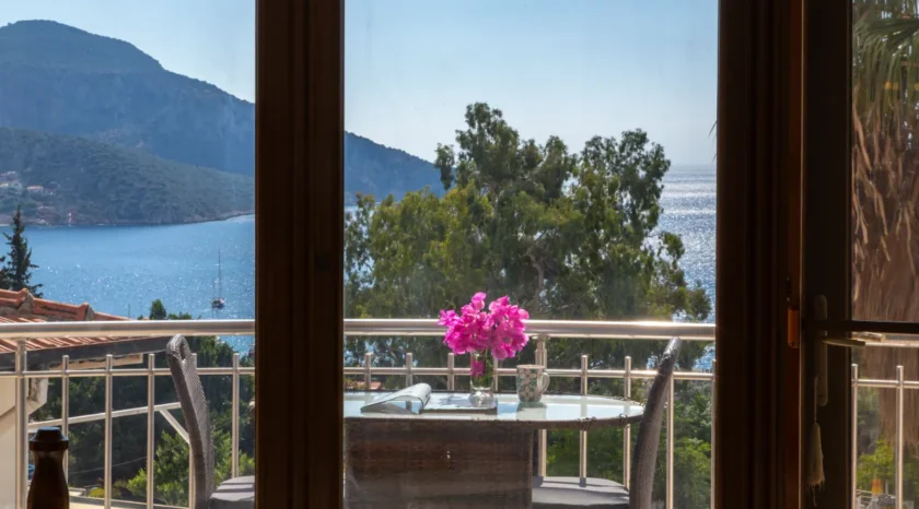 chocolate_blues_truffle_apartments-9