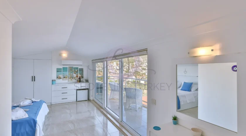 MarieVilla_ShorelineTurkey018